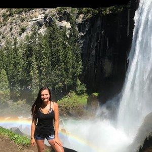 Meet your Posher, Danielle